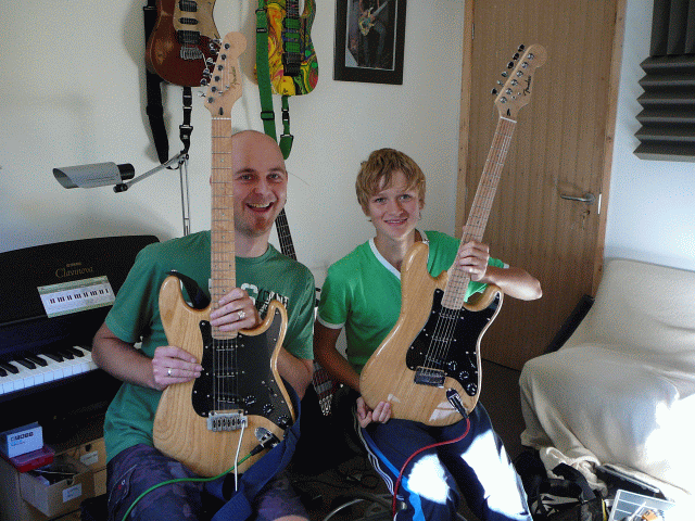 Dave and Tom: Brothers?